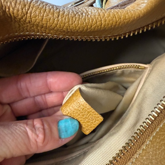 Chloe Mustard Leather Shoulder Bag - Picture 14 of 14